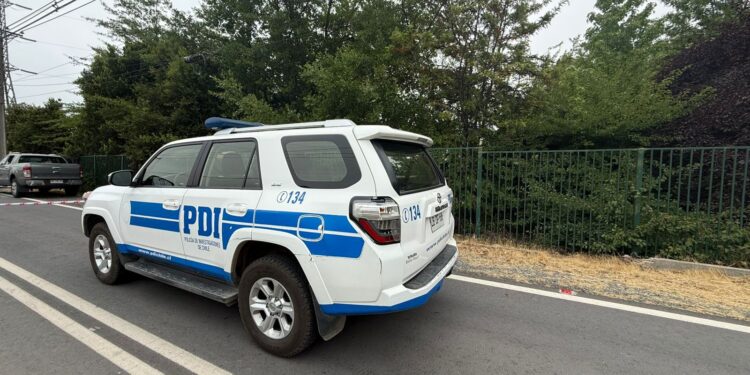 Encuentran a un ciudadano argentino con una herida de bala en la Ruta 5 Sur; fallece en el Hospital de Curicó: detalles del caso.