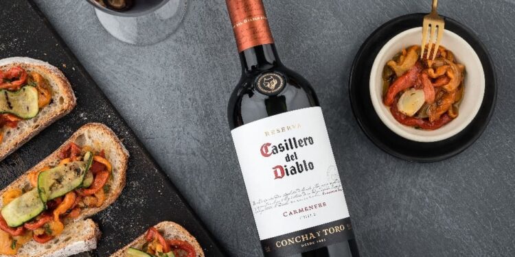 Chile rinde homenaje a su cepa más icónica.