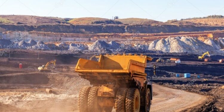 Eficiencia, seguimiento y control de la operación de maquinarias en las faenas mineras.