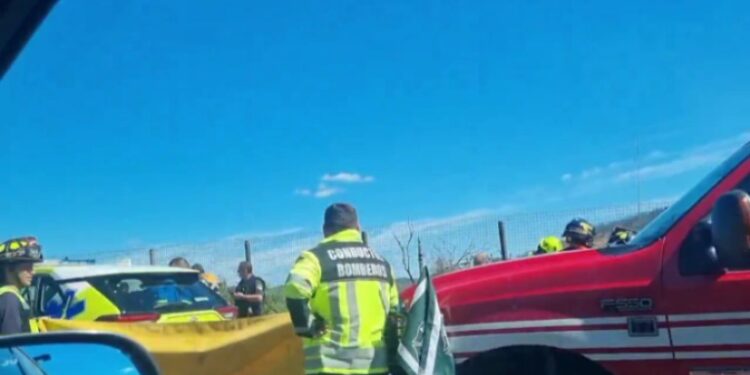 Troncal Sur: un muerto y un herido tras colisión entre automóvil y motocicleta.