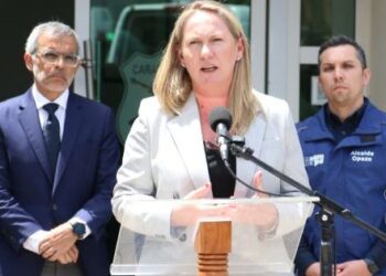 Alcaldesa de Colina explica nuevas acciones y coordinación en seguridad tras juntarse con Cordero.