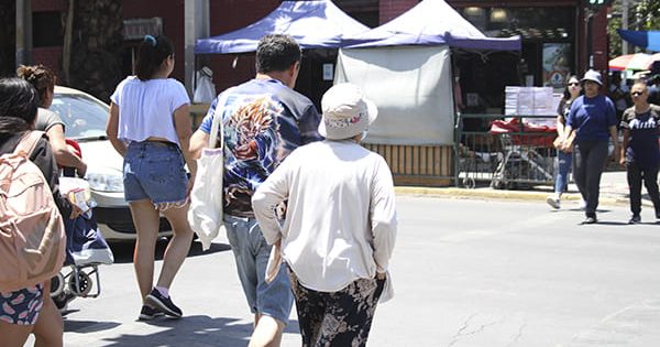Sigue el calor: Colina se prepara para la máxima temperatura de la RM este martes.