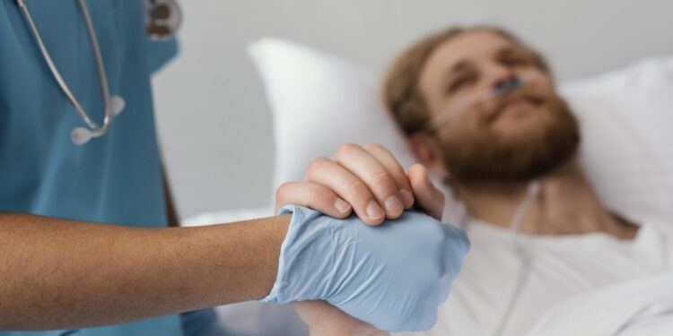 Desde diciembre, GES ofrece cobertura para tratamientos de tabaquismo, depresión y cirrosis.