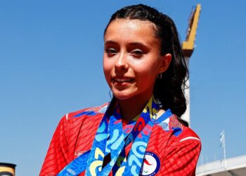 Orgullo en el Maule: María Jesús Lara brilla en Santiago 2025 al conseguir tres medallas de oro en los Parapanamericanos.