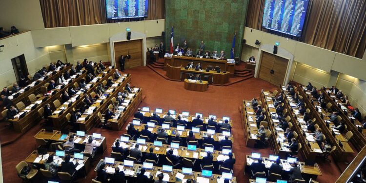 Parlamentarios electos del PDG se comprometen a donar $1 millón de su sueldo: «Reduciremos nuestro ingreso».