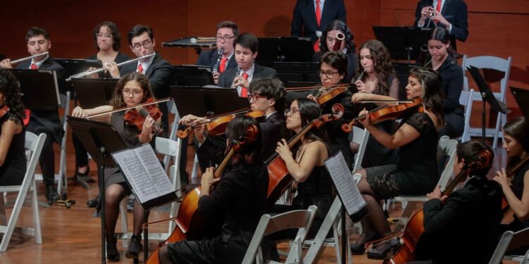 La Orquesta Sinfónica Estudiantil Metropolitana y el Coro de Estudiantes FOJI se darán cita en la Iglesia Santa Filomena en Recoleta.