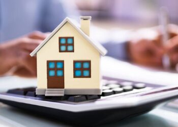 Familias de Rauco obtienen renovaciones y equipamiento a través del programa de FOSIS.