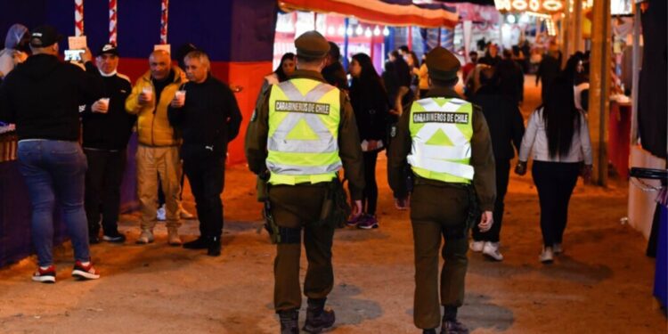 Alcaldes de Biobío que ignoraron el bando militar y prolongaron las ramadas podrían enfrentar sanciones de la Armada.