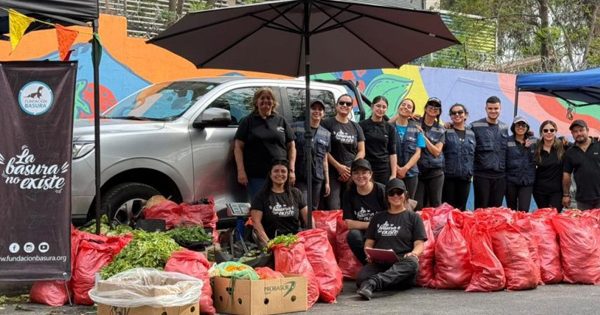 Proyecto en la feria libre de Colina logró recuperar más de mil kilos de basura orgánica