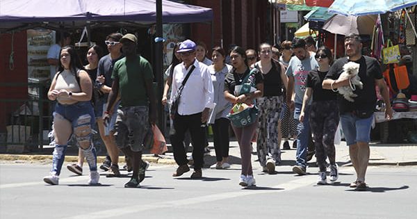 Ipsos: En Chile, los desastres naturales y los ciberataques son vistos como las principales amenazas del futuro.