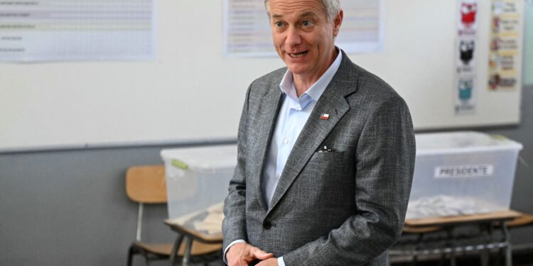 Vocera de Kast denuncia «desesperación» en el equipo de Jara tras las críticas sobre los debates y el programa.