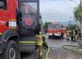 [COLINA] Bomberos luchan contra el fuego en los pastizales de Lo Arcaya