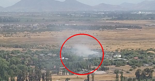 Incendio afectó una casa en Batuco: Bomberos declaró alerta por riesgo de propagación.