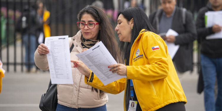 Más de 3.000 personas llegaron a la Feria Laboral y de Capacitación.