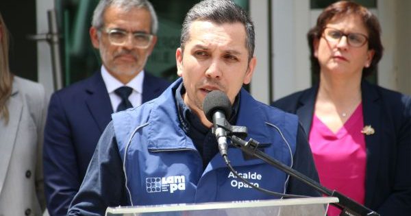 Alcalde de Lampa denuncia que el ministro Cordero se rió mientras él presentaba su plan de seguridad.