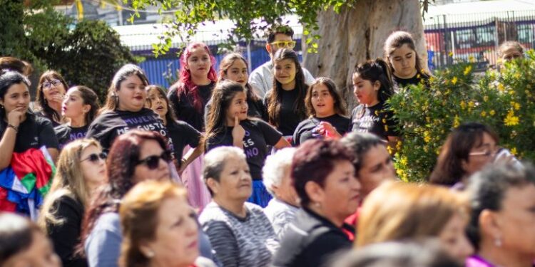 La Pintana celebra el Mes de la Eliminación de la Violencia hacia la Mujer.