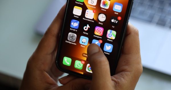 SII quiere poner la lupa a los influencers: sus ingresos superaron los 50 mil millones en 2025.