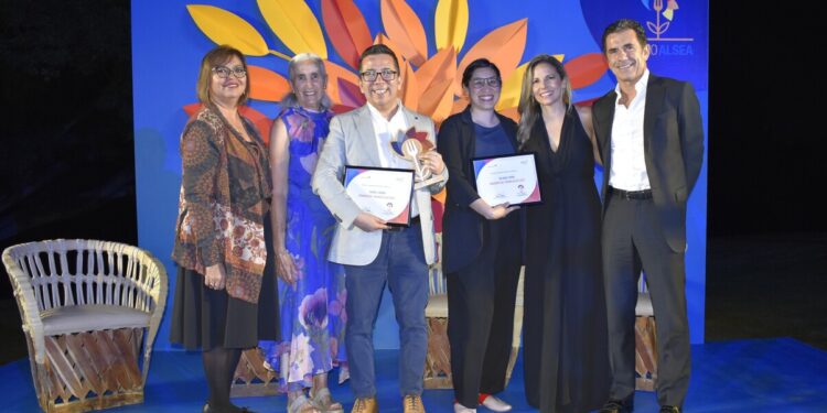 Académico de la U. San Sebastián se lleva premio para estudiar hábitos de alimentación tras la pandemia.