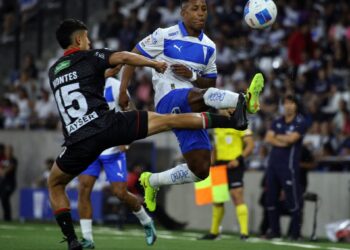 La UC sigue su manual de instrucciones para llegar a la Copa Libertadores.
