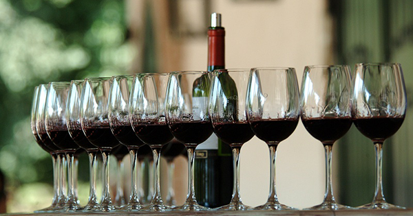 Industria del vino: caída fuerte en Chile y Argentina que sigue mandando.