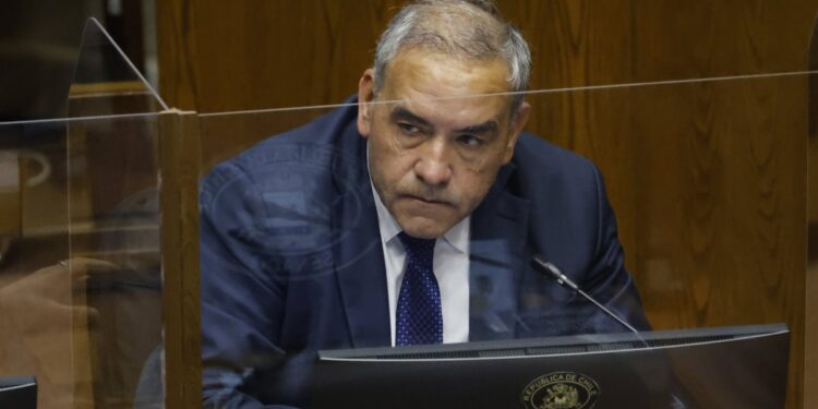 Espinoza califica de «extemporánea» la autocrítica de Jackson y lo señala como «uno de los principales responsables de la debacle».