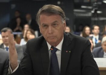 Exmandatario brasileño se somete a cirugía por bloqueo del nervio frénico.