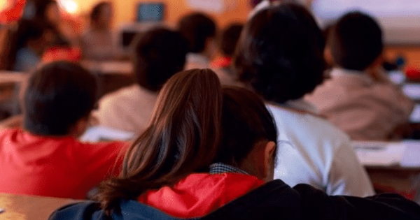 Educación financiera se convierte en una de las prioridades para enseñar en las escuelas de Chile.