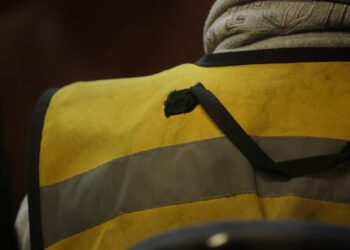 Extienden la detención del bombero señalado por iniciar un incendio forestal en La Cruz.