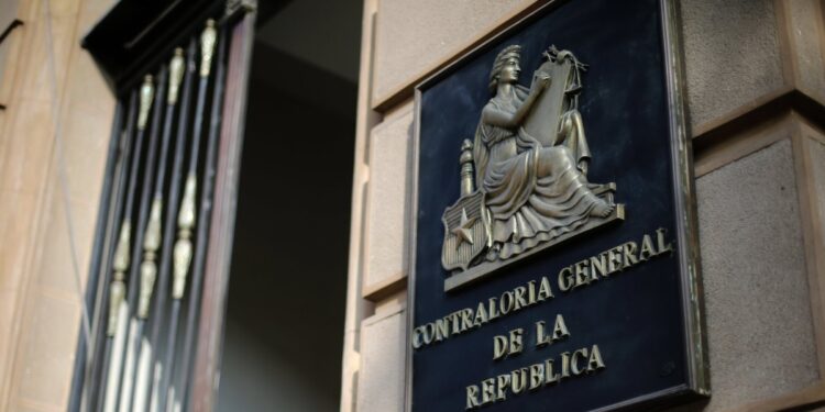 RN solicita un fiscal exclusivo luego de que la Contraloría detectara desorden financiero en 73 servicios públicos.