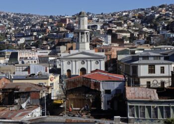 ¿Inicia la revitalización del Barrio Puerto en Valparaíso? Subdere financiará la adquisición de terrenos esenciales para llevar a cabo proyectos urbanos.