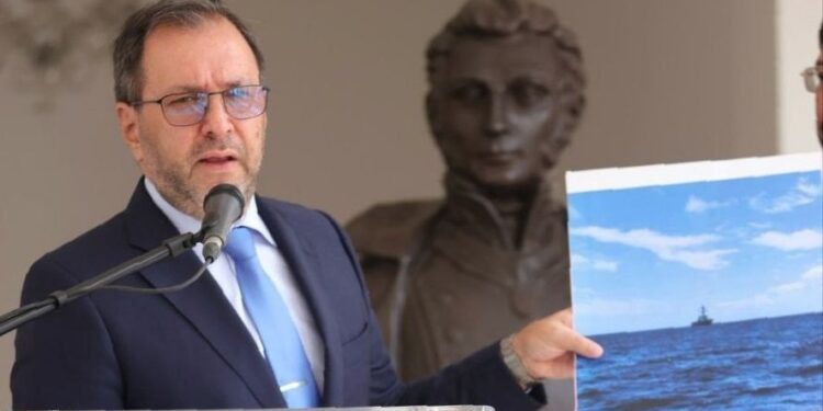 El Canciller de Venezuela afirma que Rusia les ofrecerá «toda su cooperación y respaldo» frente al bloqueo de EE.UU.