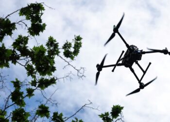 Sernac identifica numerosos incumplimientos en tiendas que venden drones a pocos días de Navidad.