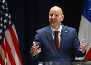 Embajador de EE.UU. en Chile se reunió con Kast y afirmó que «continuaremos promoviendo una cooperación práctica» entre ambas naciones.