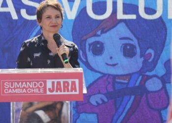 Tohá apoya a Jara en la segunda vuelta y llama a detener la ola de odio.