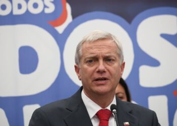 Kast y la controversia por la imagen de Milei con una motosierra: «No imitaremos lo que han hecho otros países.»