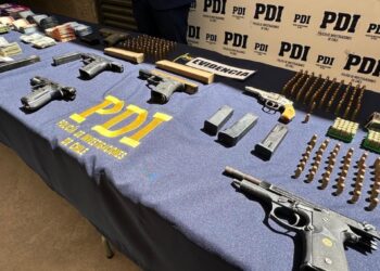 Condenan a un ciudadano venezolano por tráfico de migrantes en Arica: Hallaron droga, armas y una granada en su poder.