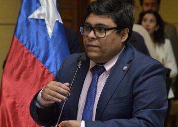 Presidente de la Cámara considera «gravísimo» el ataque dirigido a un parlamentario.