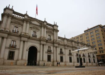 Informe revela los salarios de las principales autoridades del Gobierno y el Congreso.