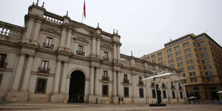 Informe revela los salarios de las principales autoridades del Gobierno y el Congreso.