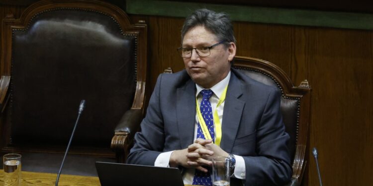 Corte Suprema abrirá investigación contra el ministro Matus por supuestas coimas en el caso Dominga.