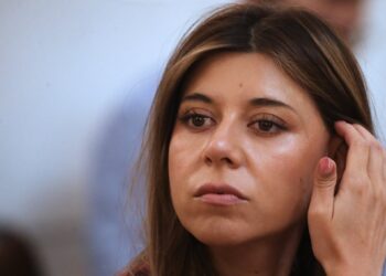 Diputada Cicardini cuestiona afirmaciones de Karamanos sobre el papel de la primera dama: «Su eliminación no tuvo impacto».