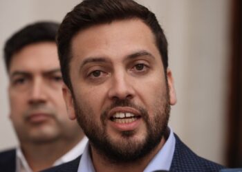 Tensión en el oficialismo: Soto critica la estrategia del Partido Comunista contra Kast.