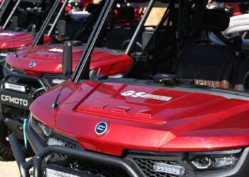 GORE le entrega 4×4 a bomberos de la RM.