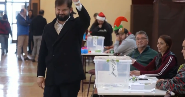 [VIDEO] Presidente Boric tras votar: “Quien gane tendrá el respeto total de la institucionalidad chilena”