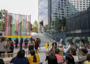 TRAVESÍA TEXTIL: obra monumental hecha por 500 mujeres celebra los 175 años de CCU.