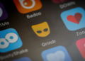 Prisión preventiva para acusado de explotación sexual en Talca: se contactaba con menores a través de Grindr.