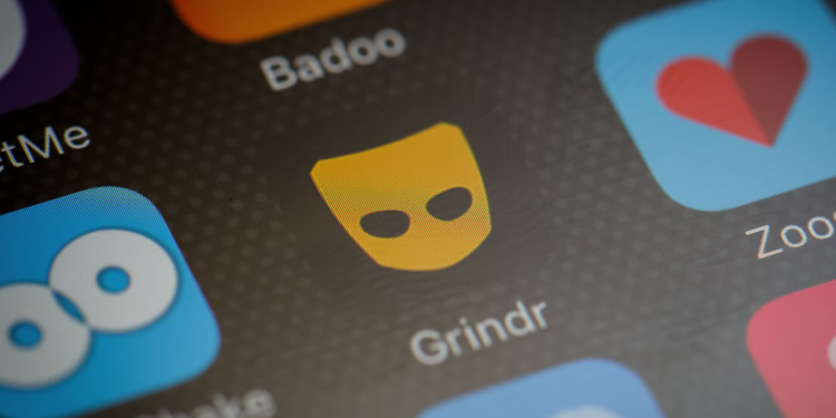 Prisión preventiva para acusado de explotación sexual en Talca: se contactaba con menores a través de Grindr.