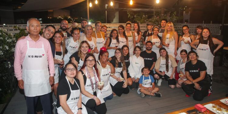 Veganuary presenta su campaña 2026 en Latinoamérica con “Nuevo Año, Mismo Tú” para promover el Enero Vegano.