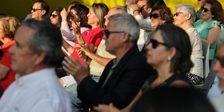 La magia navideña se encendió en la tercera edición del Concierto de Navidad.