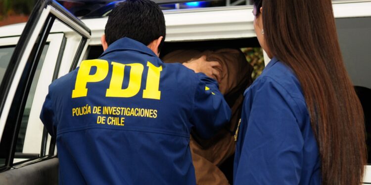 Capturan en Linares a fugitivo con orden activa por violación a menor de edad.